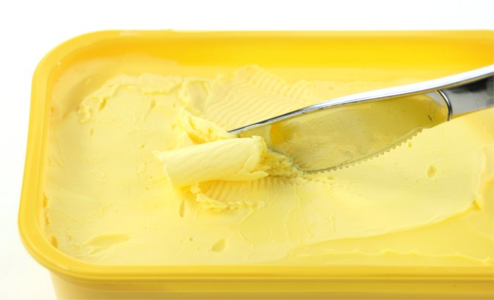 5 Gründe warum Sie NIE wieder Margarine verwenden sollten - Der Food-Wachund